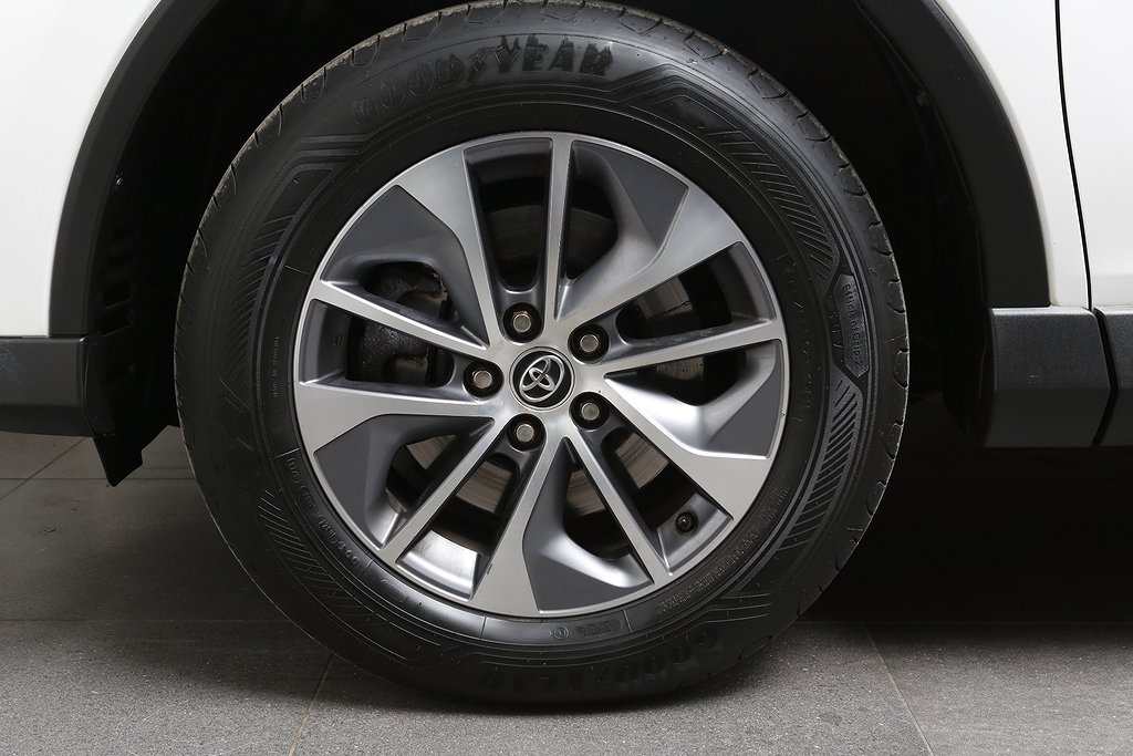 Toyota RAV4 Hybrid 2,5 197hk AWD-i E-CVT Active Aut Motorv 2018