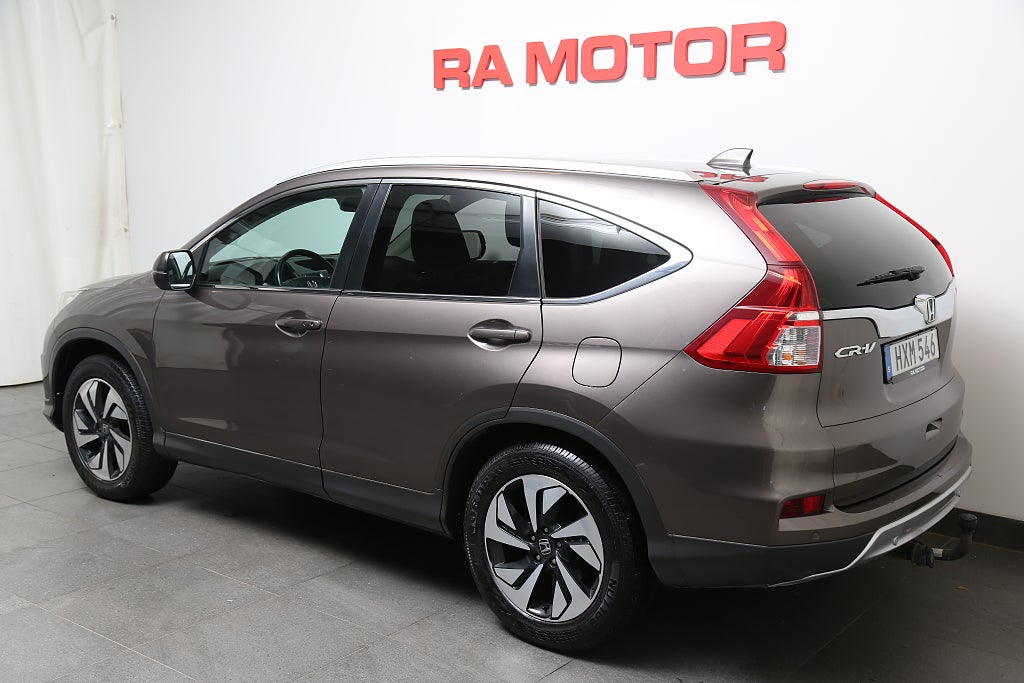 Honda CR-V 2,0 i-VTEC 155hk Executive Aut Skinn Panorama Drag 2015
