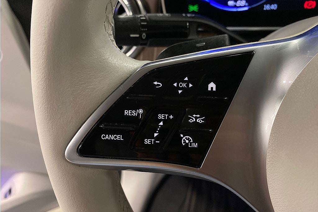 Mercedes-Benz EQE 350 89 kWh, 292hk, Designo ljus inredning