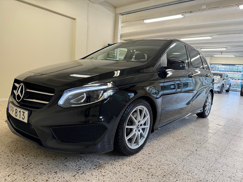 Mercedes-Benz B 180 7G-DCT, 122hk AMG Sport/Drag/Pano/Kamera