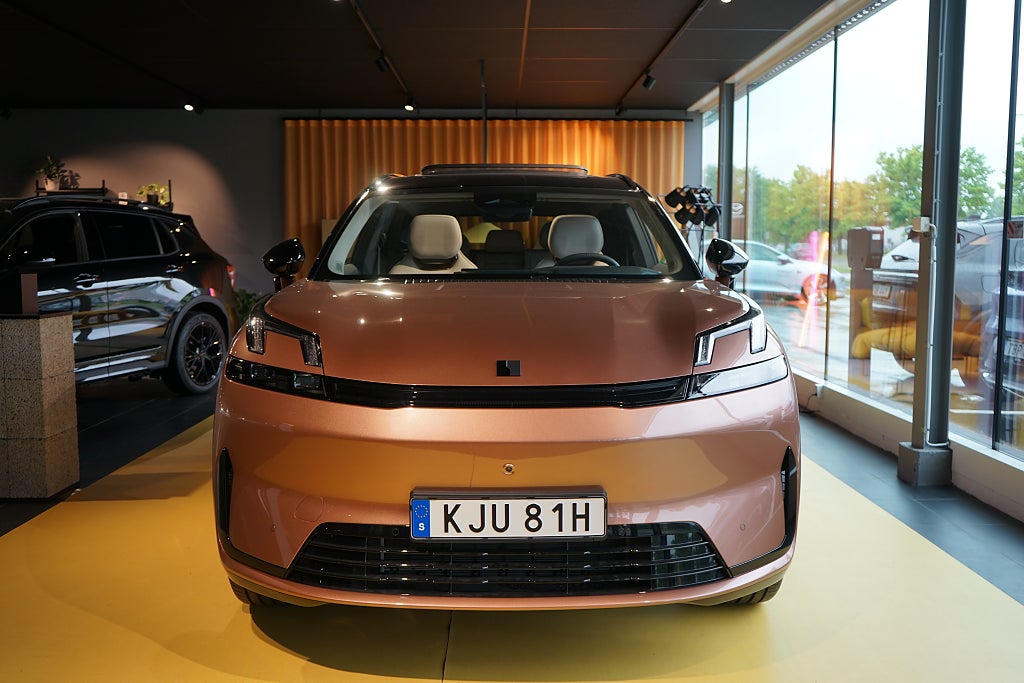 Lynk & Co 08 PHEV DHT Euro 6