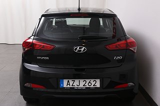 Halvkombi Hyundai i20 7 av 15