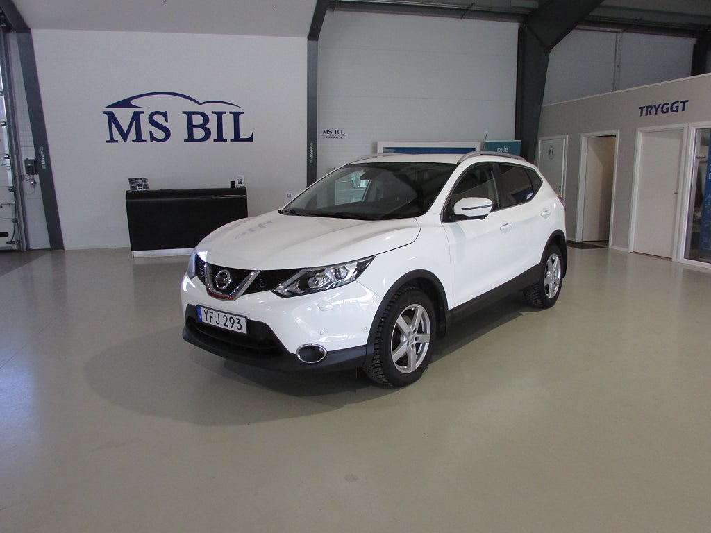 Nissan Qashqai 1.6 dCi DPF XTRONIC-CVT Euro 6 NY SERVAD DRAG KAMERA