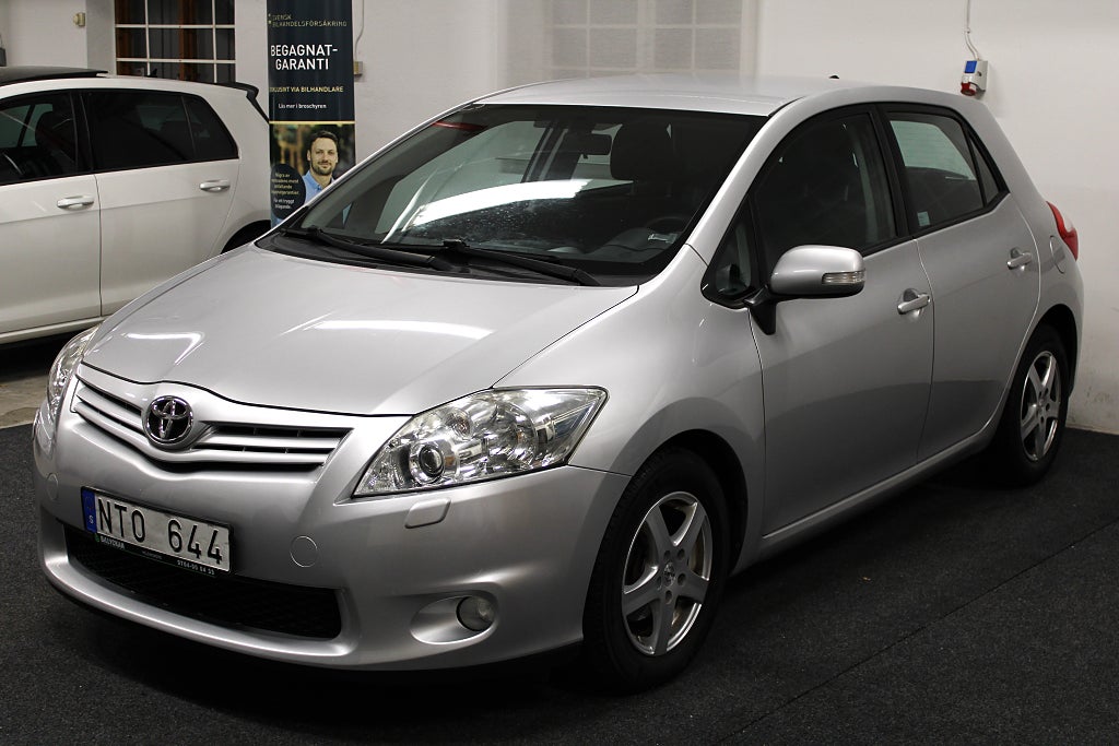 Toyota Auris 1.4 D-4D Plus / Nyservad / 90hk
