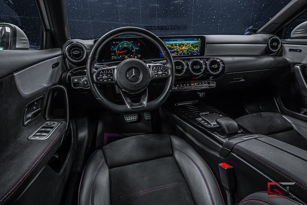 Mercedes-Benz A200 d AMG Line Cockpit Advantage 18" Kamera Navi