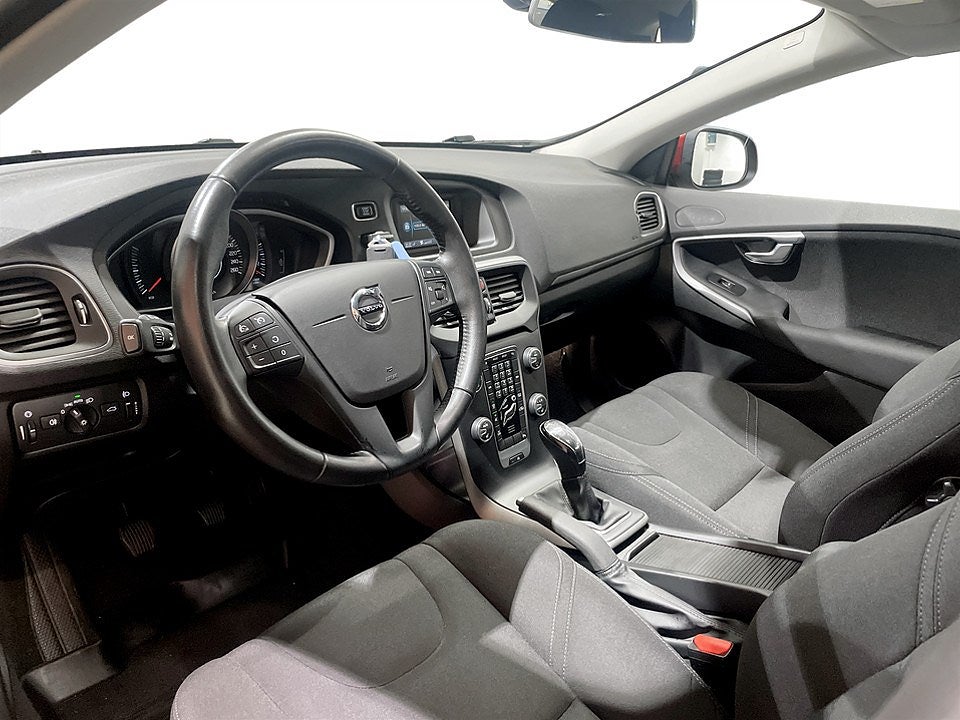 Bild på Volvo V40 Kinetic T2 122hk - DRAG, BACKSENSORER