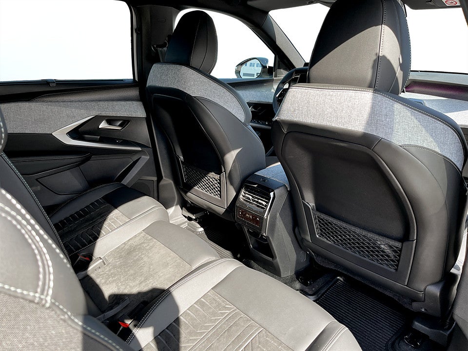 Bild på Peugeot 5008 GT Ultimate Hybrid 145hk Aut 7-SITS B-KAMERA ELSTOL