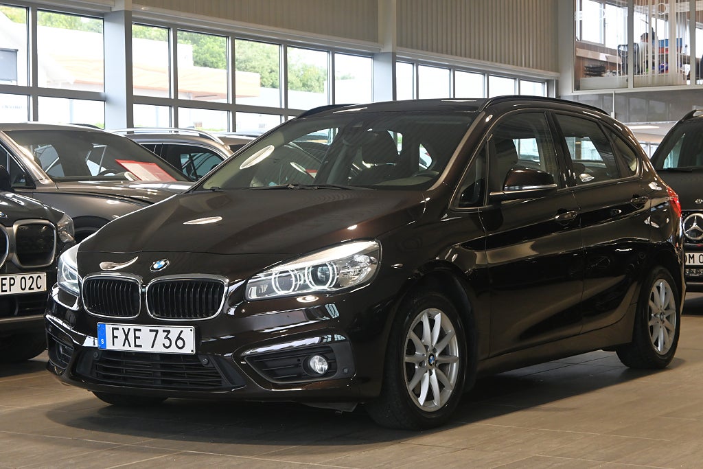 BMW 218i 136hk Active Tourer Advantage Plus Pack