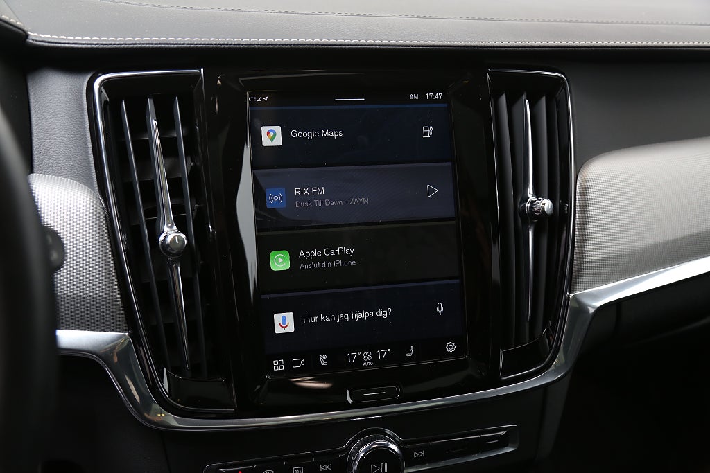 Volvo V90 Recharge T8 II R-Design AWD Pano 360° HuD Loungepkt 2022