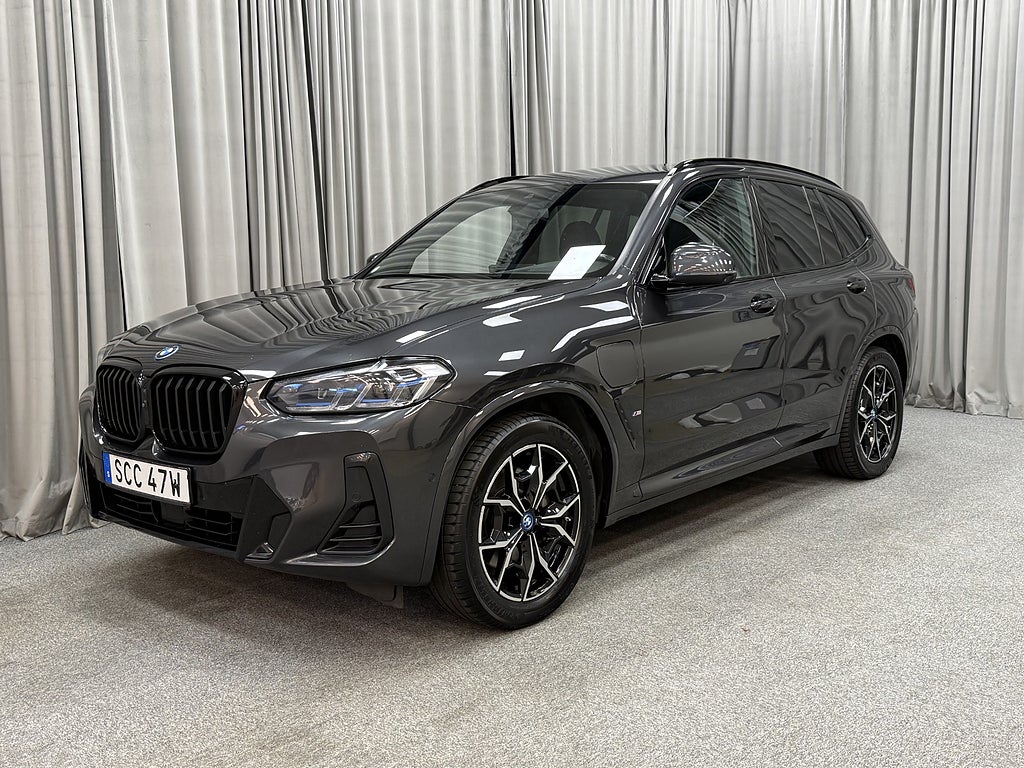 BMW X3 30e 292HK xDrive M-Sport H&K/Drag/Parkeringsvärmare