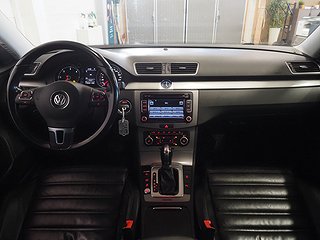 Kombi Volkswagen Passat 15 av 21