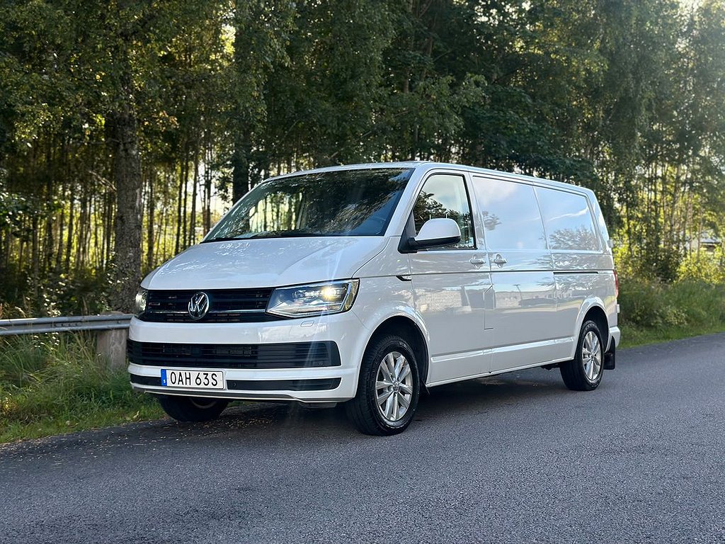 Volkswagen Transporter 2.0 TDI 4Motion DSG LWB I Leasbar I Dragkrok I 2x Sioddörrar I V