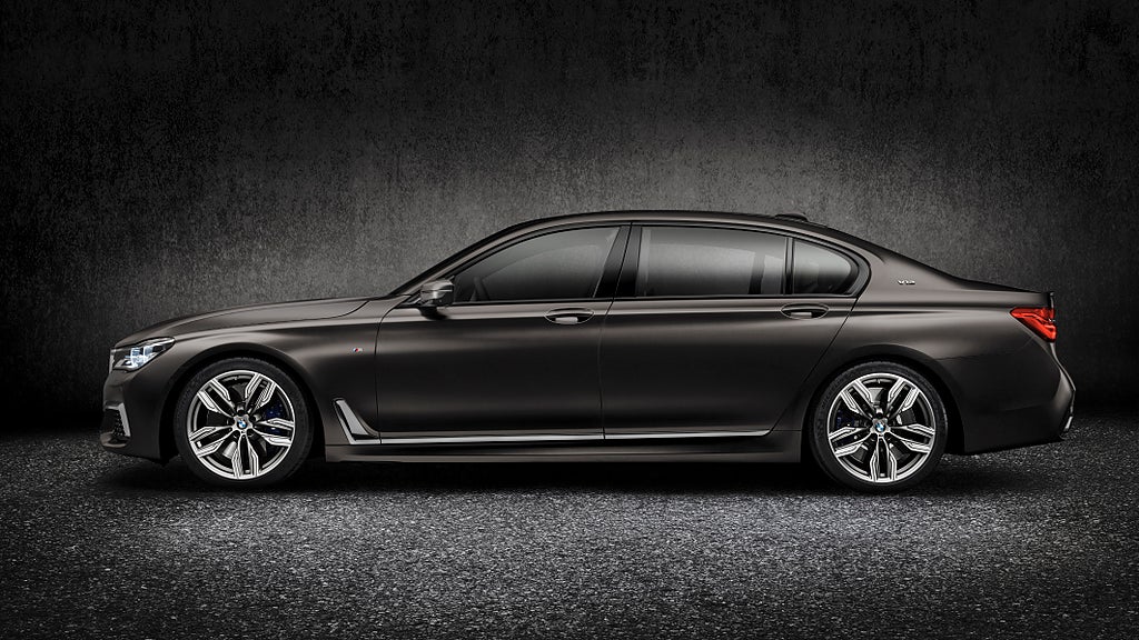 Den sista V12-motorn från BMW tillverkas i sommar. Foto: BMW