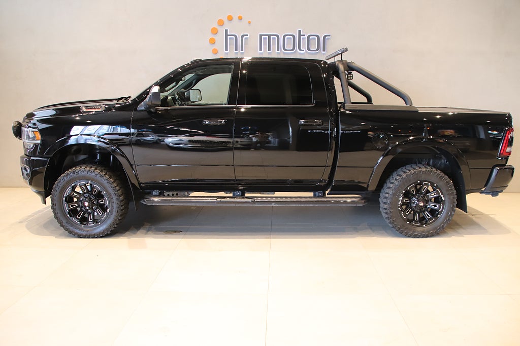 RAM 3500 LARAMIE 6,7L CUMMINS/Mycket Utrustning/2 års garanti