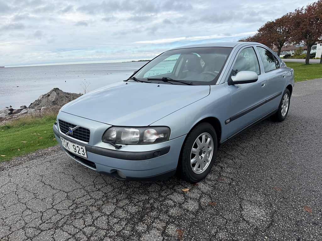 Volvo S60 2.4 Business Dragkrok 170HK
