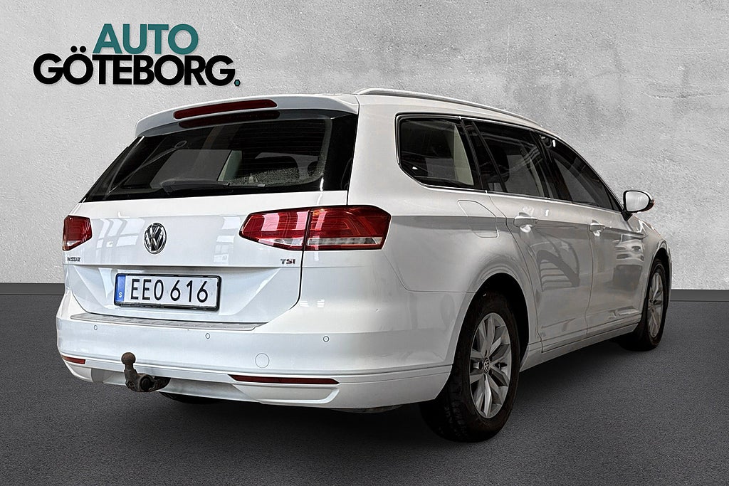Volkswagen Passat Sportscombi 1.4 TSI Base Dragpaket B-Kamera Välservad