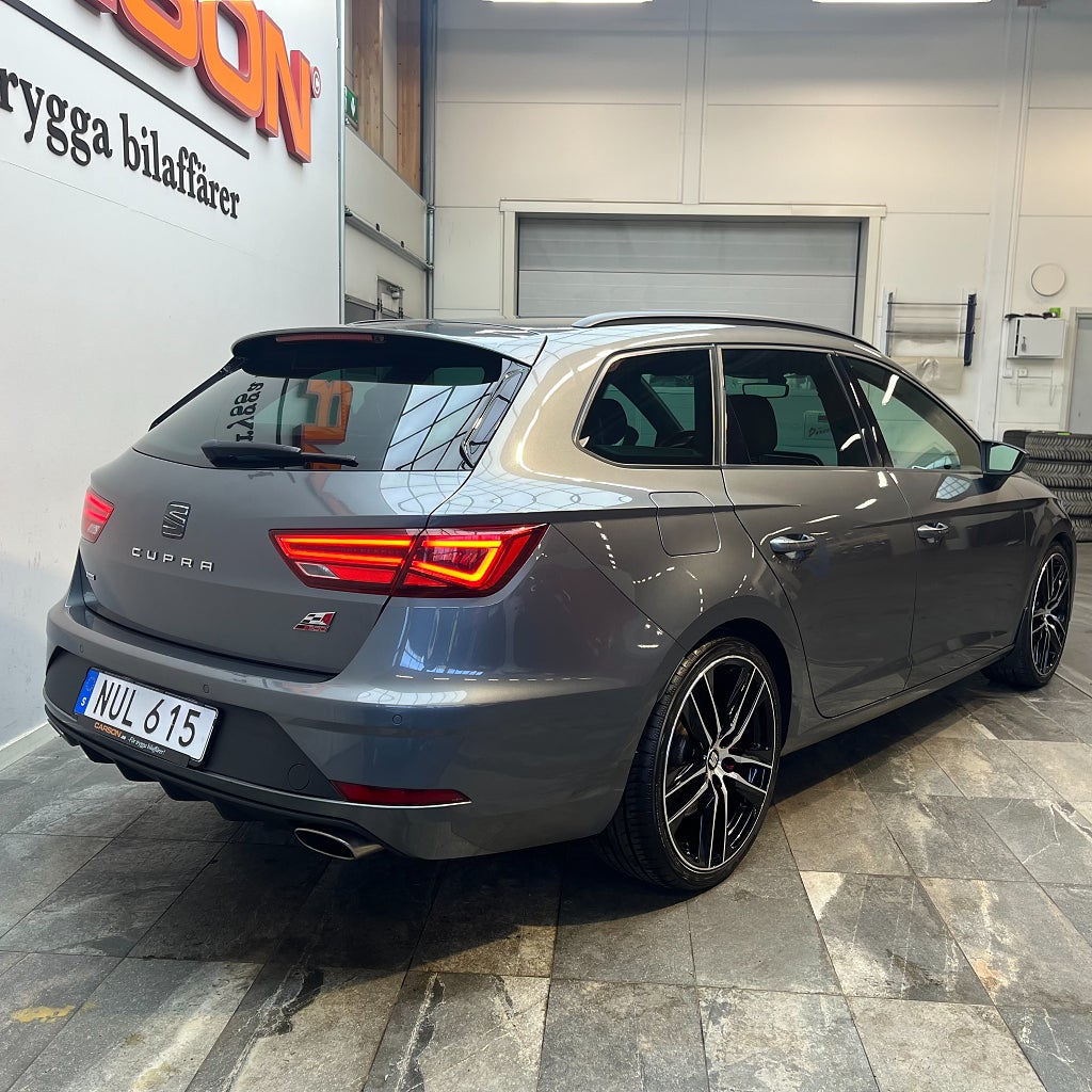 Seat Leon ST León Cupra ST 2.0 TSI 4D Cockpit Carplay Navi B-kamera