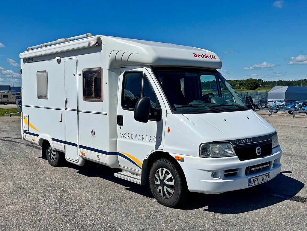 Dethleffs T-5801 ,  Franskbädd, Face to Face,