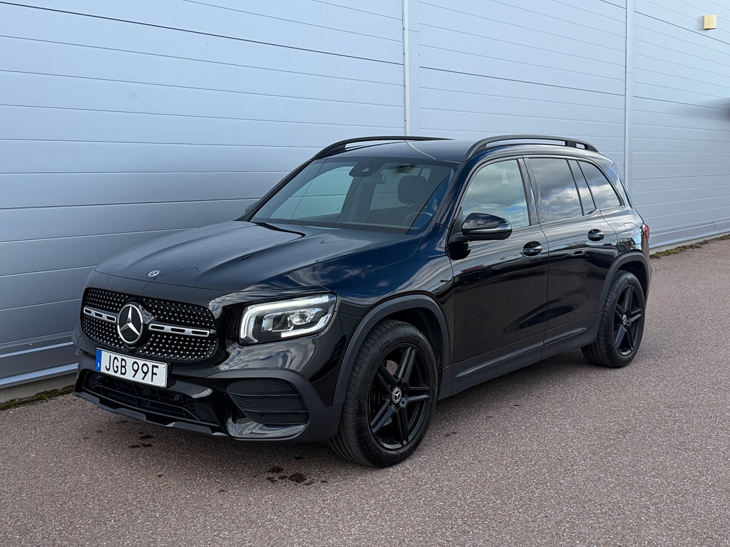 Mercedes-Benz GLB 200d 4MATIC 8G-DCT AMG | Night Package | Drag | Värmare