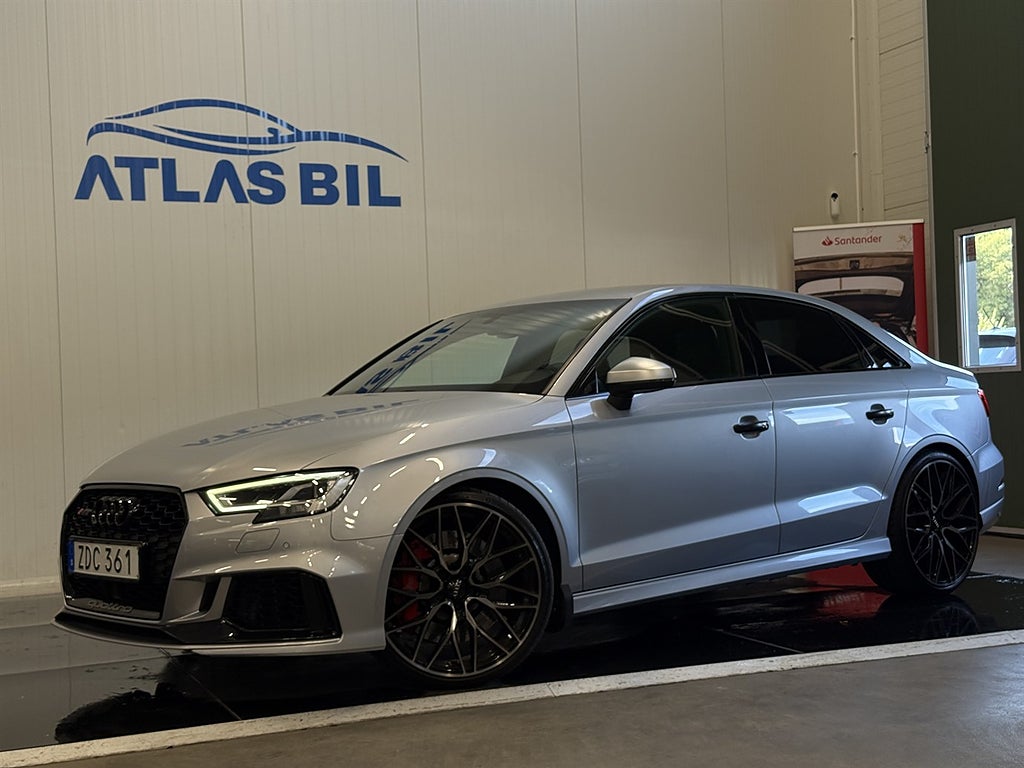 Audi RS3 Sedan 2.5 400hk B/O RS-Sportavgas Cockpit CarPlay 12mån garanti 