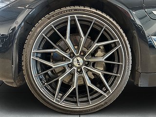 BMW 530e xDrive Touring PLUG-IN Drag Värmare Kamera S&V-däck