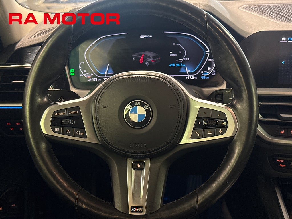 BMW 330e xDrive Touring | Sport Line | M-Ratt | P-sensorer | 2021