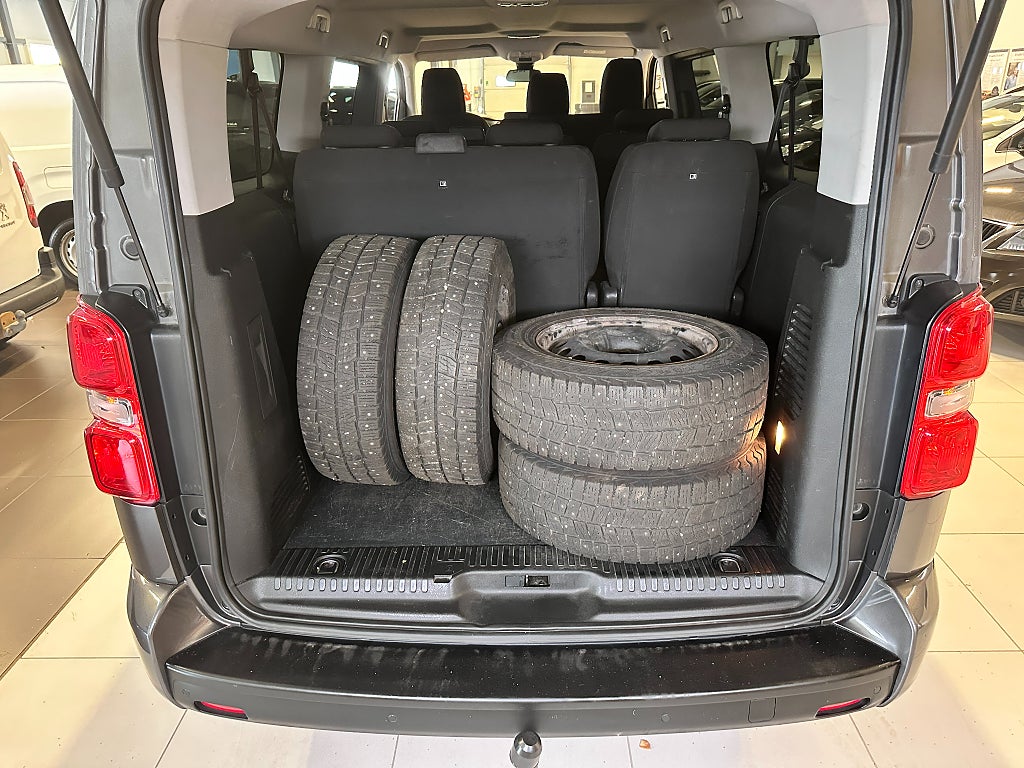 Toyota Proace Verso 2.0 D-4D 9-säten 122hk Euro 6 thumbnail