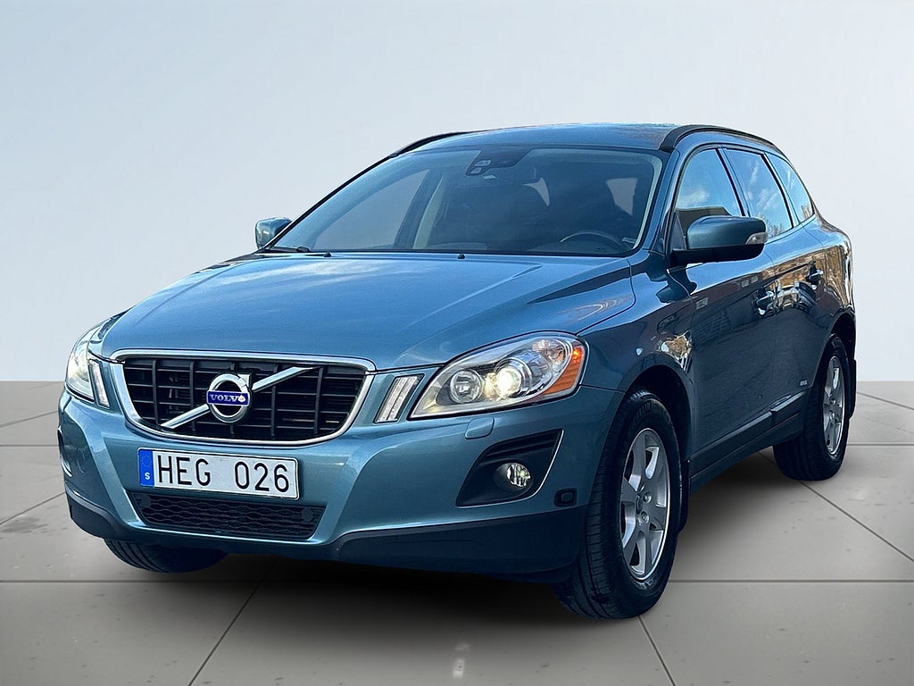 Volvo XC60 D5 AWD Momentum SoV-Däck/Drag/Dvärm/KamremBytt/MoK-Värm