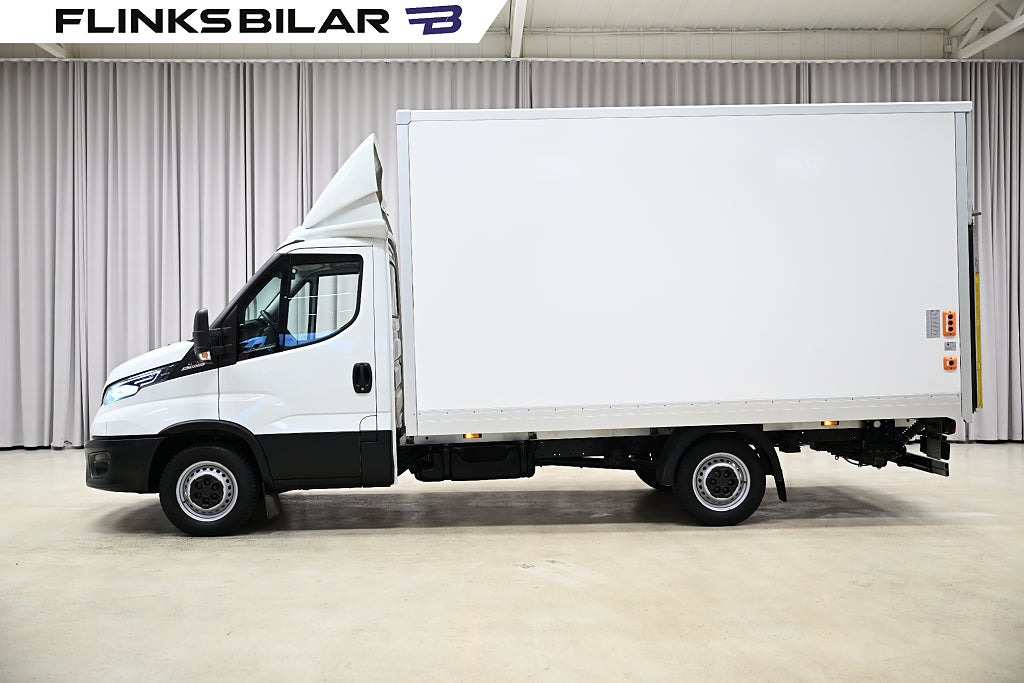Iveco Daily 156HK Automat|Volymskåp|BG-Lyft|Högskåp|LED|Leasbar