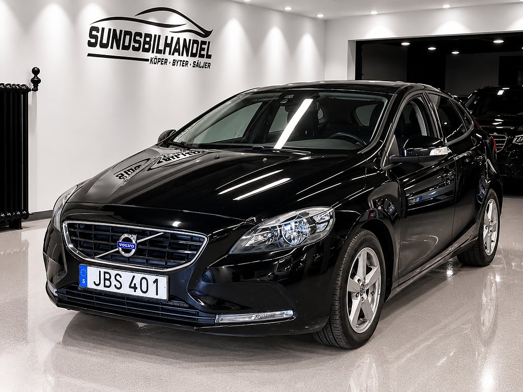 Volvo V40 D2 Your 120hk NYKAMREM