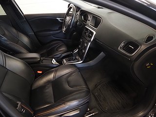 Halvkombi Volvo V40 Cross Country 10 av 24
