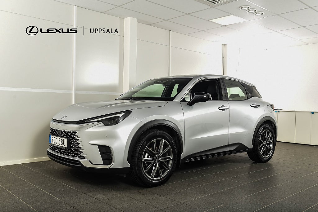 Lexus LBX 1.5 E-CVT Elegant Techpaket P-Värm 