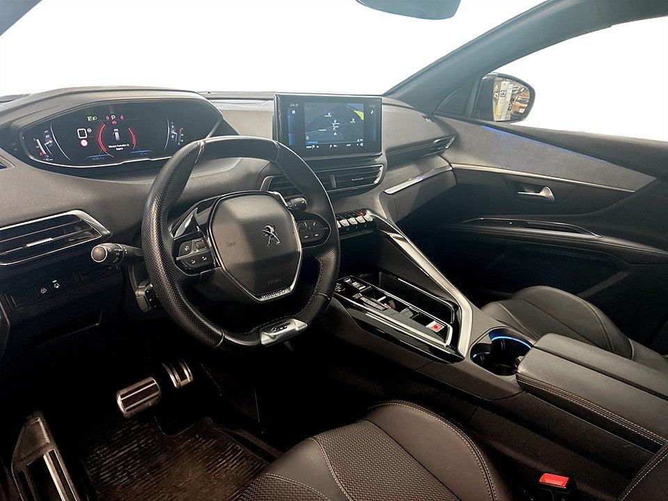Bild på Peugeot 5008 GT 1.2 PT 130hk Aut 7-SITS 360-KAMERA CARPLAY