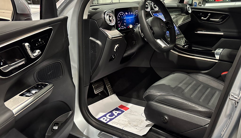 Mercedes-Benz GLC 300 e 4MATIC AMG Advanced Plus Läder El-stolar - bild 4