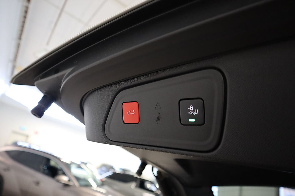 Bild på Peugeot 3008 GT Hybrid 4 300hk 4WD - BACKKAMERA