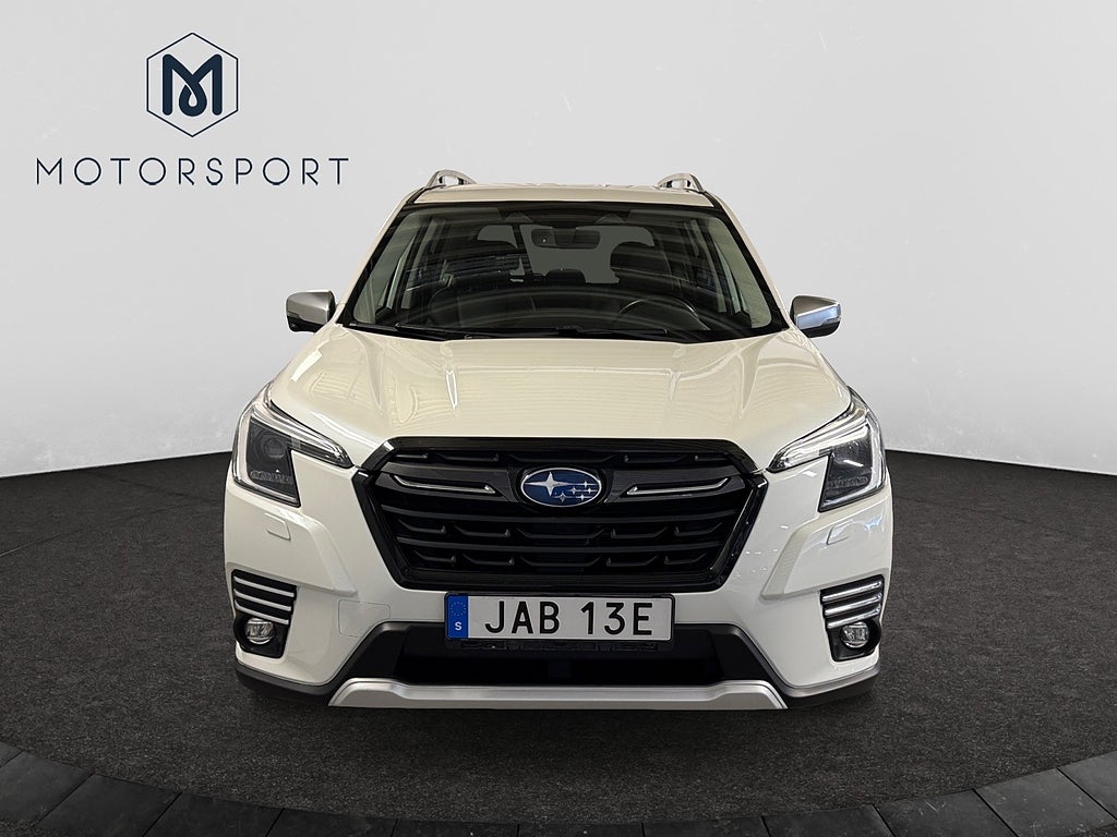 Subaru Forester e-Boxer XFuel 4WD Aut Ridge Navi Drag Kamera Adp-fart bild 9