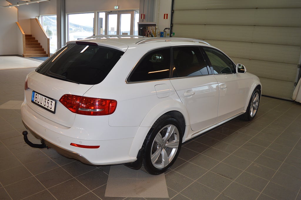 Audi A4 2011 - miniatyr 5
