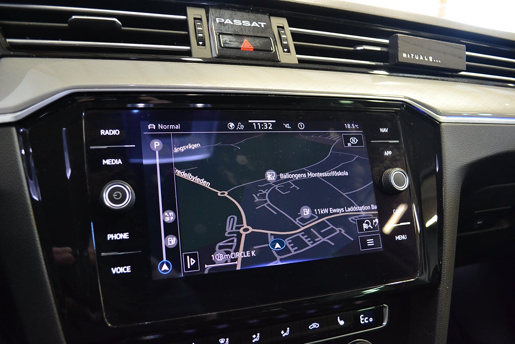 Volkswagen Passat Sportscombi GTE Plug-in Kamera Drag Värmare Navi IQ 2020