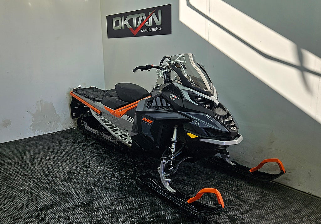 Lynx 49 Ranger PRO 600R E-TEC