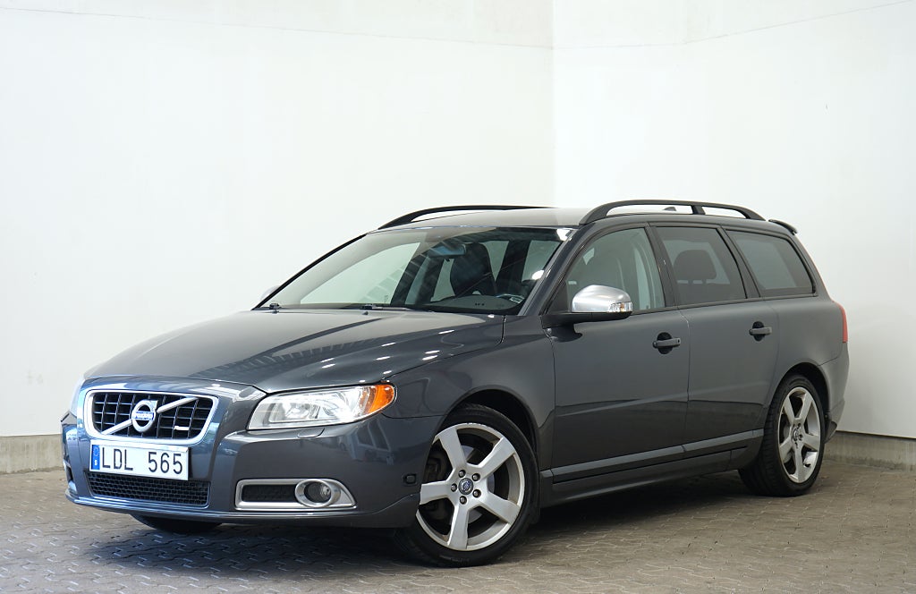 Volvo V70 2.5FT Automat R-Design Dragkrok 231hk