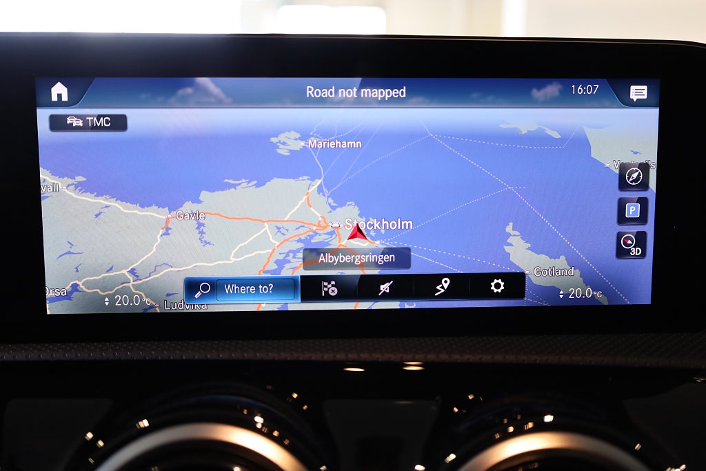 Mercedes-Benz CLA 200 Shooting Brake 7G-DCT Panorama Kamera Läder Navi