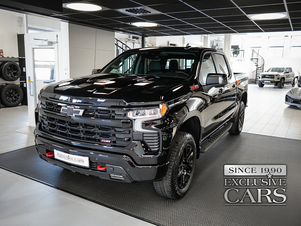 Chevrolet Silverado LT TRAIL BOSS DURAMAX 671NM LADDAD / STEG INGÅR