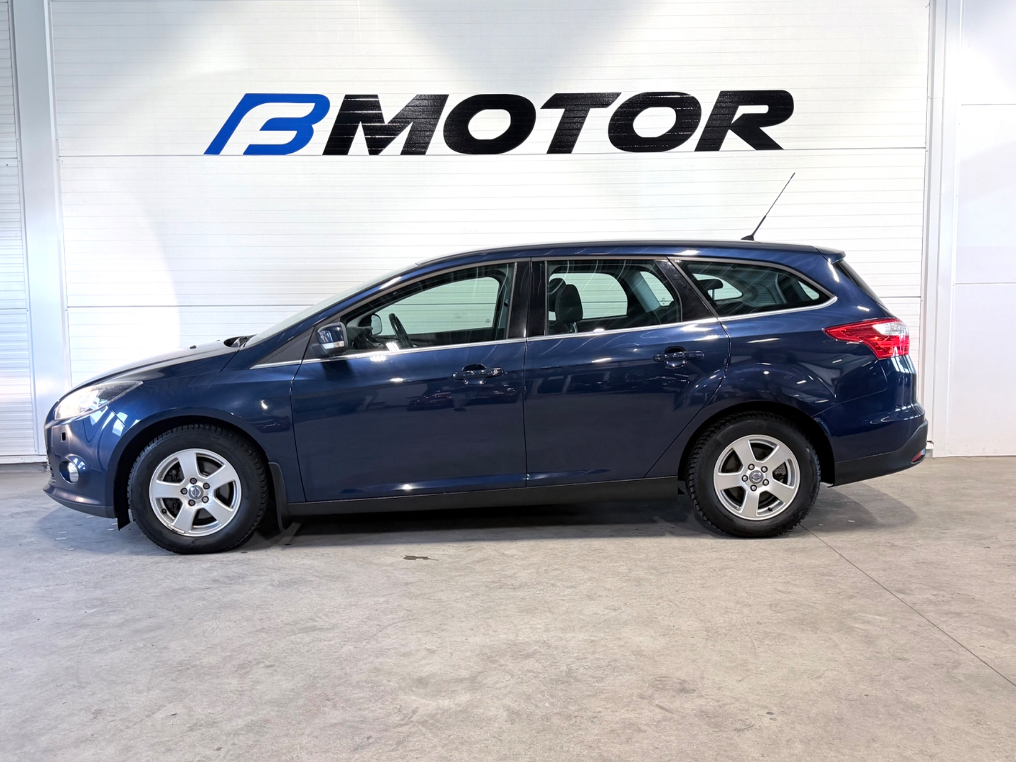 Ford Focus Kombi 1.0 Titanium Manuell 2013, bild 3/46