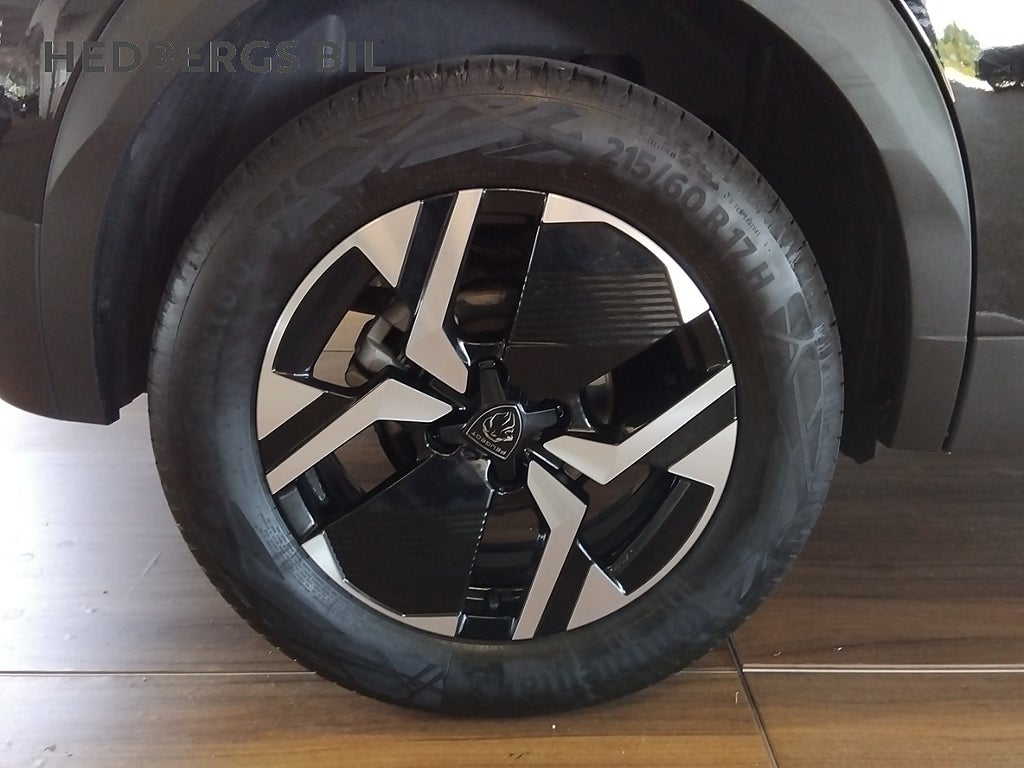 Peugeot 2008 Hybrid 145 1.2 PureTech Allure Automat thumbnail