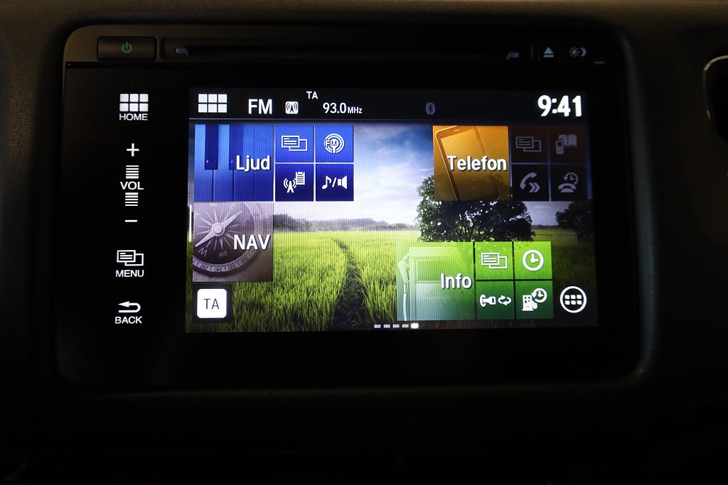 Honda HR-V 1.5 i-VTEC Elegance AUT Drag Kamera Navi Blåtand PDC