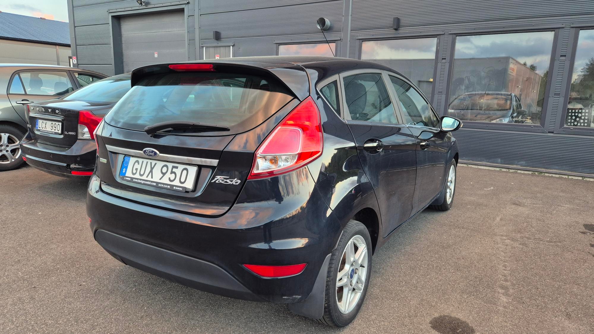 Ford Fiesta 2015, bild 3/31