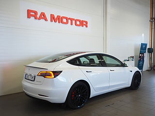 Sedan Tesla Model 3 5 av 21