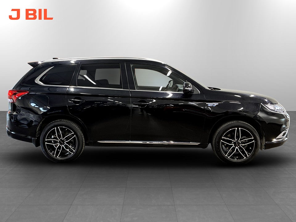 Bild på Mitsubishi Outlander PHEV 224hk Aut AWD P-SENSORER BAK