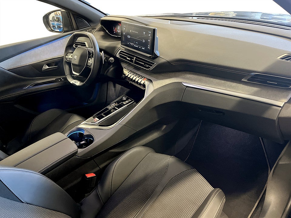 Bild på Peugeot 5008 GT 1.2 PT 130hk Aut 7-SITS B-KAMERA 