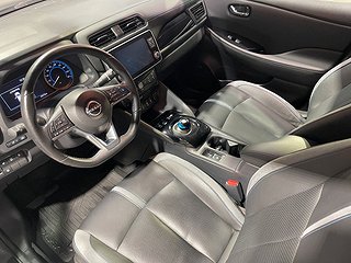Halvkombi Nissan Leaf 13 av 22